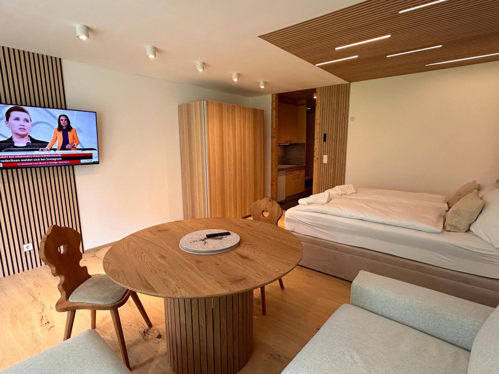 Studio Mit Indoor Pool Und Garten 洛弗附近圣马丁 外观 照片